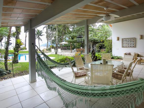 Casa de Condomínio para Temporada com 7 quartos, em DOMINGAS DIAS com 600m²