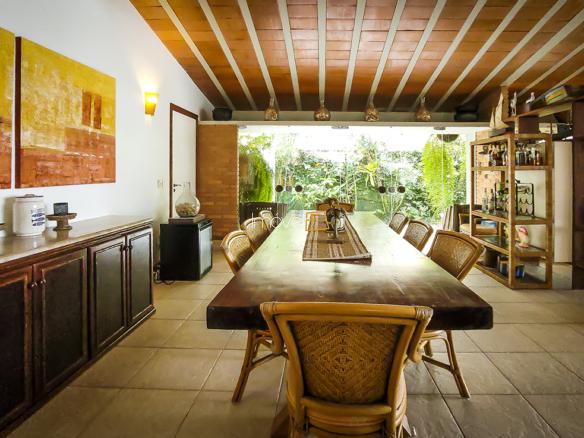Casa de Condomínio para Temporada com 7 quartos, em DOMINGAS DIAS com 600m²