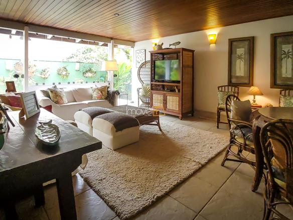 Casa de Condomínio para Temporada com 7 quartos, em DOMINGAS DIAS com 600m²