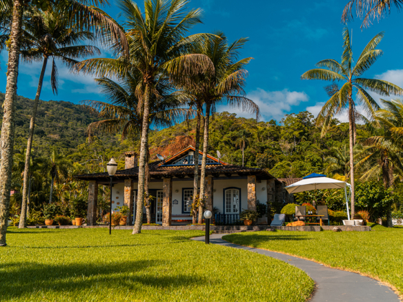 Casa de Condomínio para Venda com 7 quartos, em Praia Dura com 700m²