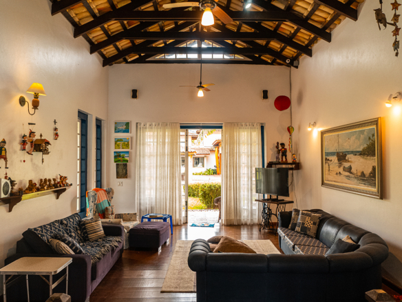 Casa de Condomínio para Venda com 7 quartos, em Praia Dura com 700m²