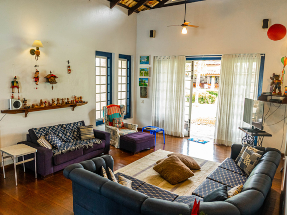 Casa de Condomínio para Venda com 7 quartos, em Praia Dura com 700m²