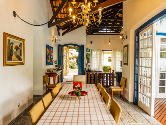 Casa de Condomínio para Venda com 7 quartos, em Praia Dura com 700m²