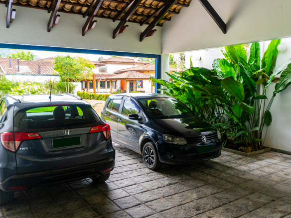 Casa de Condomínio para Venda com 7 quartos, em Praia Dura com 700m²