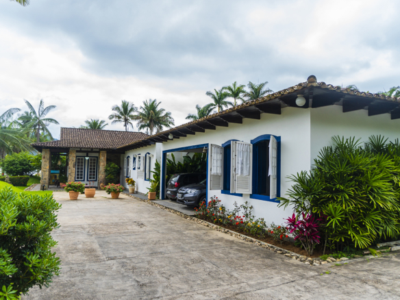 Casa de Condomínio para Venda com 7 quartos, em Praia Dura com 700m²