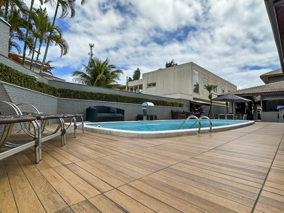 Casa no Condomínio Costa Verde Tabatinga com 6 quartos, na Praia de Tabatinga com 650m²