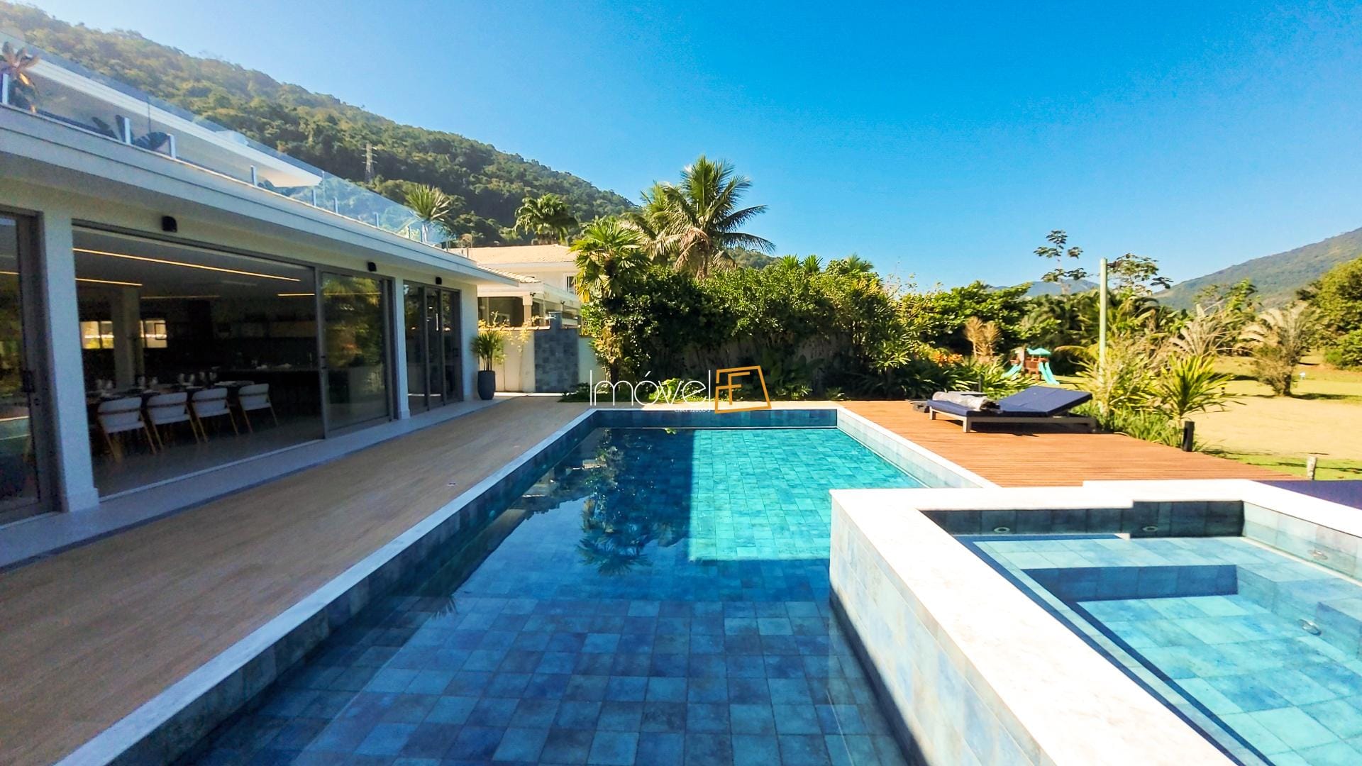 IANONE NOVA-55 Casa no Condomínio Costa Verde Tabatinga com 9 suítes, na Praia de Tabatinga com 600m²