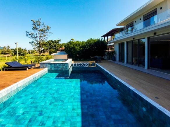 Casa no Condomínio Costa Verde Tabatinga com 9 suítes, na Praia de Tabatinga com 600m²
