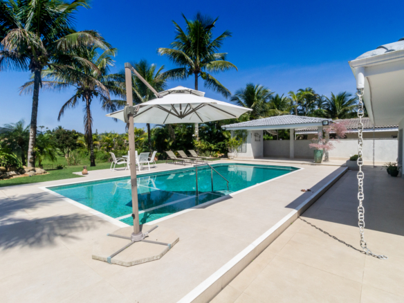 Casa no Condomínio Costa Verde Tabatinga com 05 suítes, na Praia de Tabatinga com 400m²