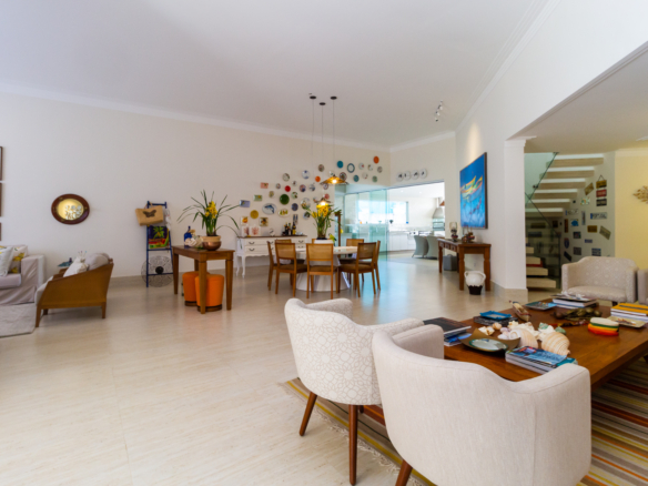 Casa no Condomínio Costa Verde Tabatinga com 05 suítes, na Praia de Tabatinga com 400m²