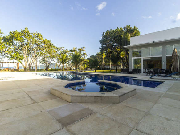 Casa de Condomínio para Venda com 8 quartos, Praia do Tenório