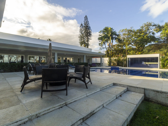 Casa de Condomínio para Venda com 8 quartos, Praia do Tenório