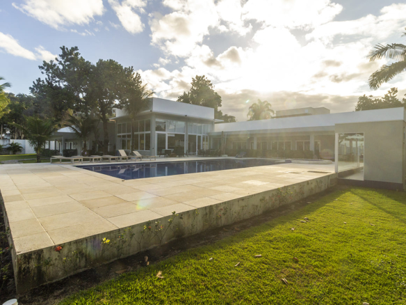Casa de Condomínio para Venda com 8 quartos, Praia do Tenório