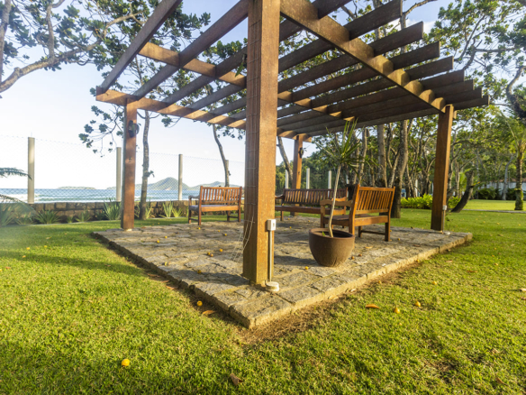 Casa de Condomínio para Venda com 8 quartos, Praia do Tenório