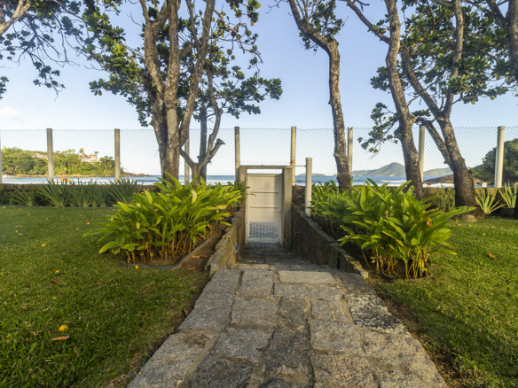 Casa de Condomínio para Venda com 8 quartos, Praia do Tenório
