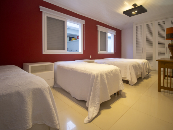 Casa de Condomínio para Venda com 8 quartos, Praia do Tenório
