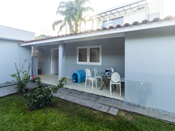Casa de Condomínio para Venda com 8 quartos, Praia do Tenório
