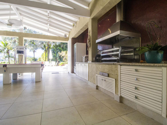 Casa no Condomínio Costa Verde Tabatinga com 9 quartos, na Praia de Tabatinga com 497m²