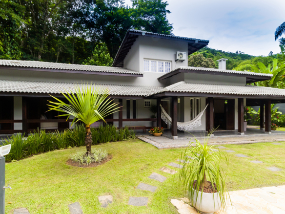 Casa para Venda com 5 quartos, em Tabatinga com 378m²