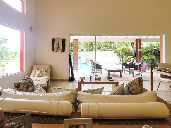 Casa no Condomínio Costa Verde Tabatinga com 4 quartos, na Praia de Tabatinga com 300m²