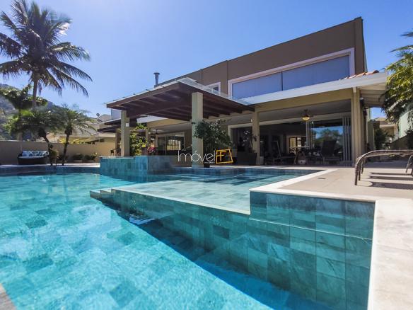 Casa no Condomínio Costa Verde Tabatinga com 7 quartos, na Praia de Tabatinga com 638,2m²