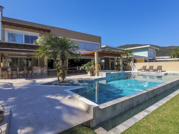 Casa no Condomínio Costa Verde Tabatinga com 7 quartos, na Praia de Tabatinga com 638,2m²