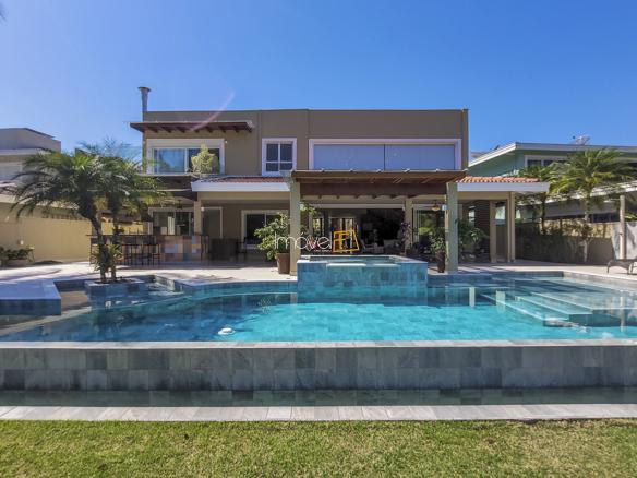 Casa no Condomínio Costa Verde Tabatinga com 7 quartos, na Praia de Tabatinga com 638,2m²