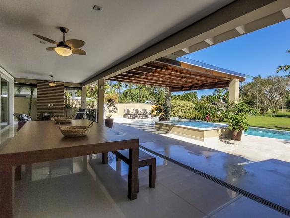 Casa no Condomínio Costa Verde Tabatinga com 7 quartos, na Praia de Tabatinga com 638,2m²