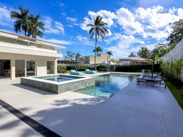 Casa no Condomínio Costa Verde Tabatinga com 7 quartos, na Praia de Tabatinga com 513m²