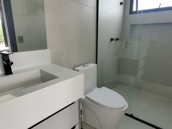 Casa à Venda Em Ubatuba no Condomínio Salga Lagoinha com 5 quartos e 365m²