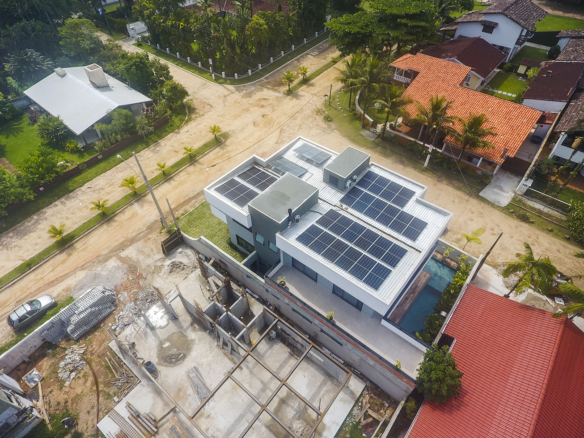Casa à Venda Em Ubatuba no Condomínio Salga Lagoinha com 5 quartos e 365m²