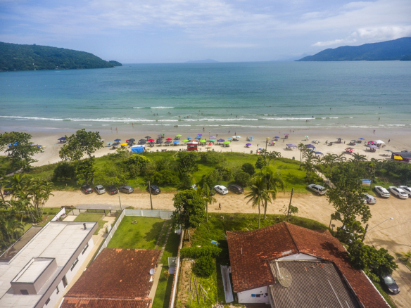 Casa à Venda Em Ubatuba no Condomínio Salga Lagoinha com 5 quartos e 365m²