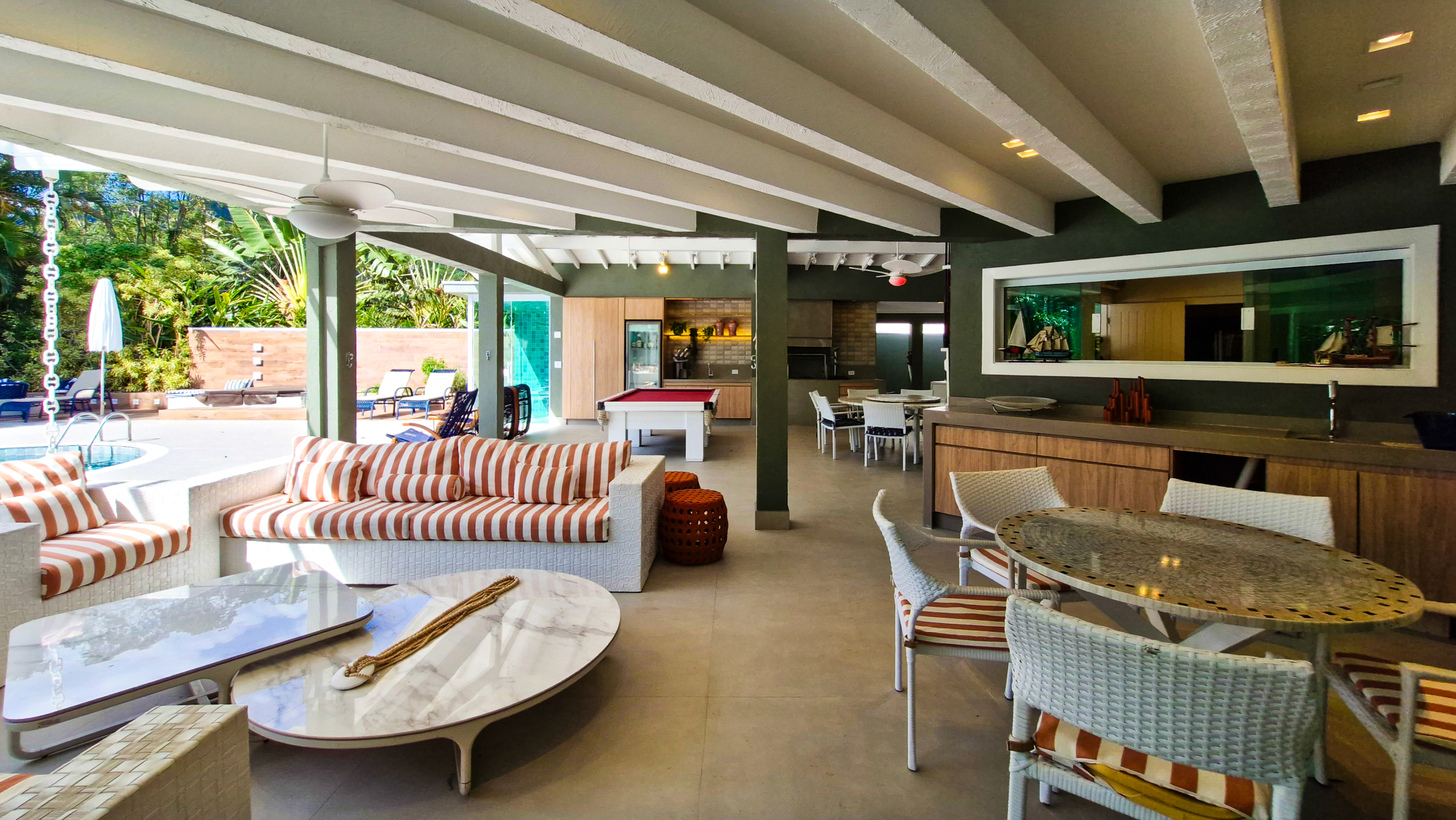 Casa no Condomínio Costa Verde Tabatinga com 9 suítes, na Praia de Tabatinga com 497m²
