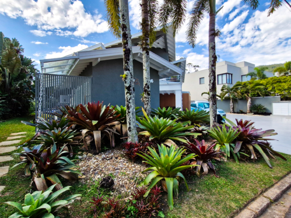Casa no Condomínio Costa Verde Tabatinga com 9 suítes, na Praia de Tabatinga com 497m²