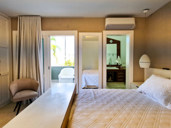 Casa no Condomínio Costa Verde Tabatinga com 9 suítes, na Praia de Tabatinga com 497m²