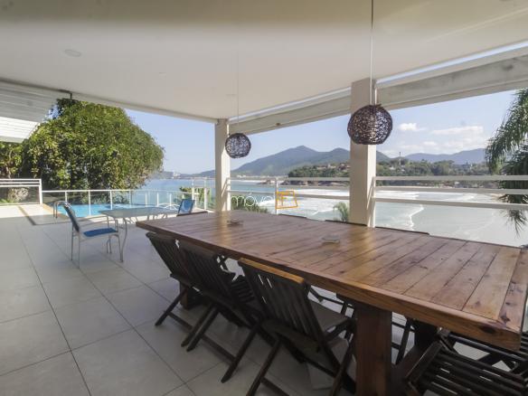 Casa para Venda com 11 quartos, em Tenório com 1200m²