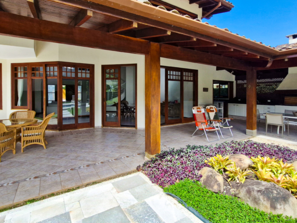 Casa no Condomínio Costa Verde Tabatinga com 5 quartos, na Praia de Tabatinga com 520m²