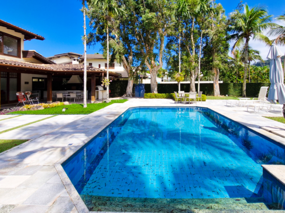 Casa no Condomínio Costa Verde Tabatinga com 5 quartos, na Praia de Tabatinga com 520m²
