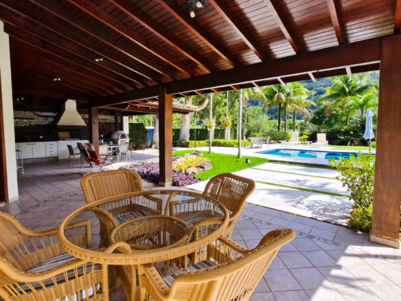 Casa no Condomínio Costa Verde Tabatinga com 5 quartos, na Praia de Tabatinga com 520m²