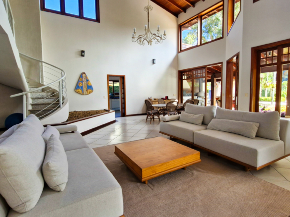Casa no Condomínio Costa Verde Tabatinga com 5 quartos, na Praia de Tabatinga com 520m²