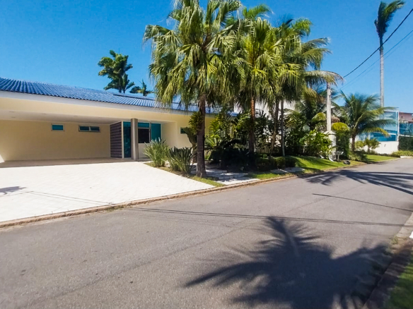 Casa no Condomínio Costa Verde Tabatinga com 4 quartos, na Praia de Tabatinga com 424m²