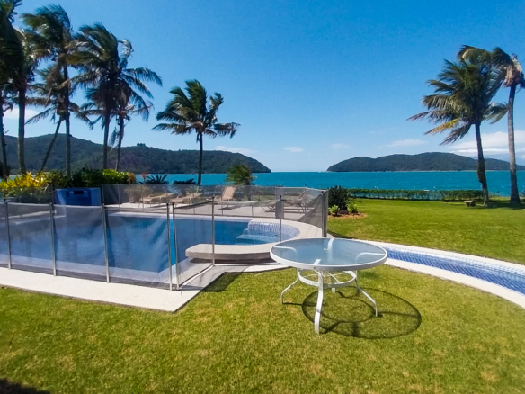 Casa no Condomínio Costa Verde Tabatinga com 4 quartos, na Praia de Tabatinga com 424m²