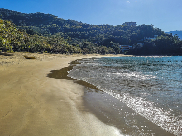 Casa de Condomínio para Venda com 5 quartos, em Praia do Pulso com 250m²