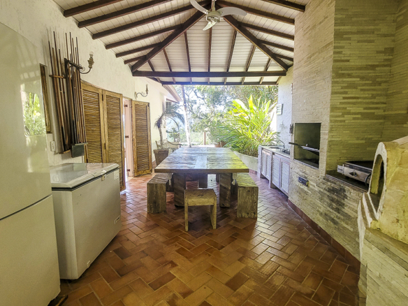 Casa de Condomínio para Venda com 5 quartos, em Praia do Pulso com 250m²
