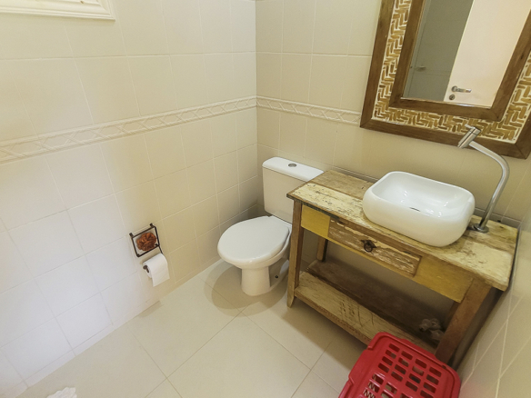 Casa de Condomínio para Venda com 5 quartos, em Praia do Pulso com 250m²
