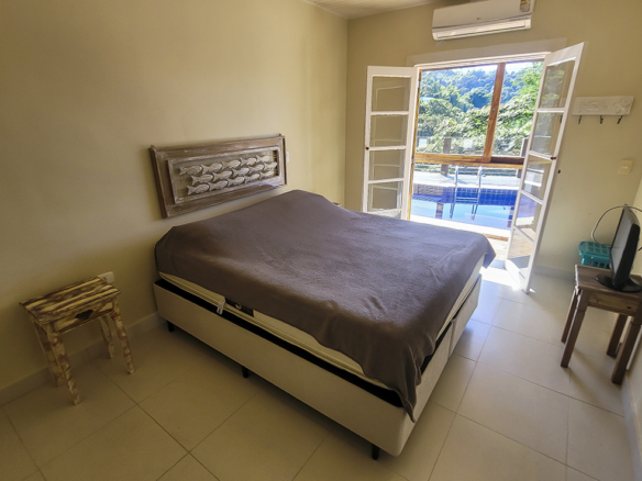 Casa de Condomínio para Venda com 5 quartos, em Praia do Pulso com 250m²