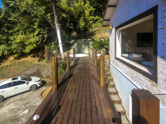 Casa de Condomínio para Venda com 5 quartos, em Praia do Pulso com 250m²
