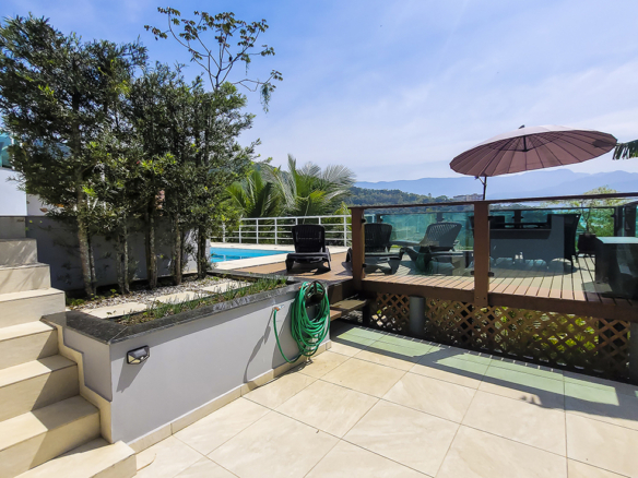 Casa para Venda com 6 quartos, em Praia do Pulso com 450m²