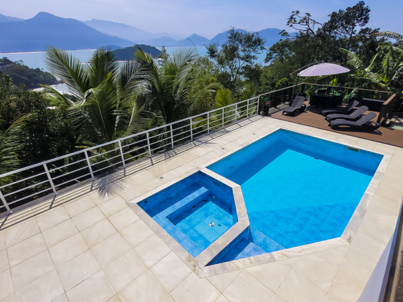 Casa para Venda com 6 quartos, em Praia do Pulso com 450m²
