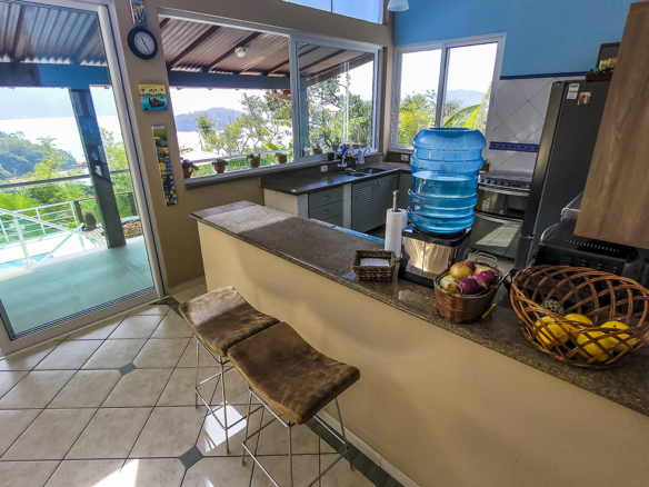 Casa para Venda com 6 quartos, em Praia do Pulso com 450m²